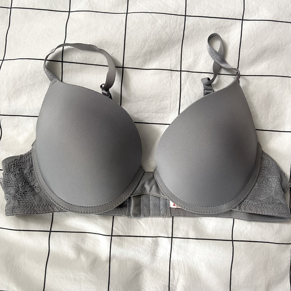 IZOD bra 34C